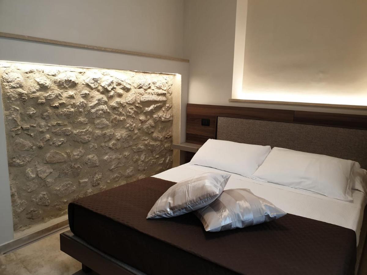 Готель Destasu' Bed And Wellness Кастель-дель-Монте Екстер'єр фото